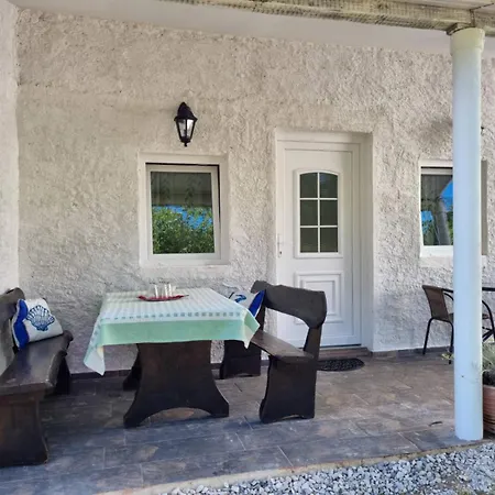Casa Flora فيلة *